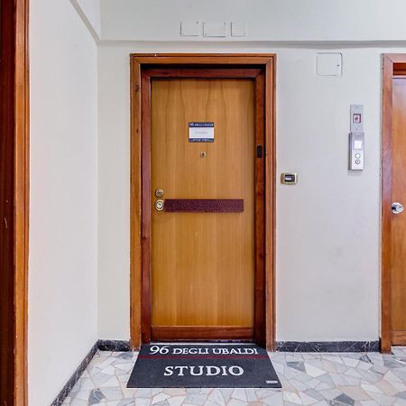 96 Degli Ubaldi Studio Rome Luaran gambar